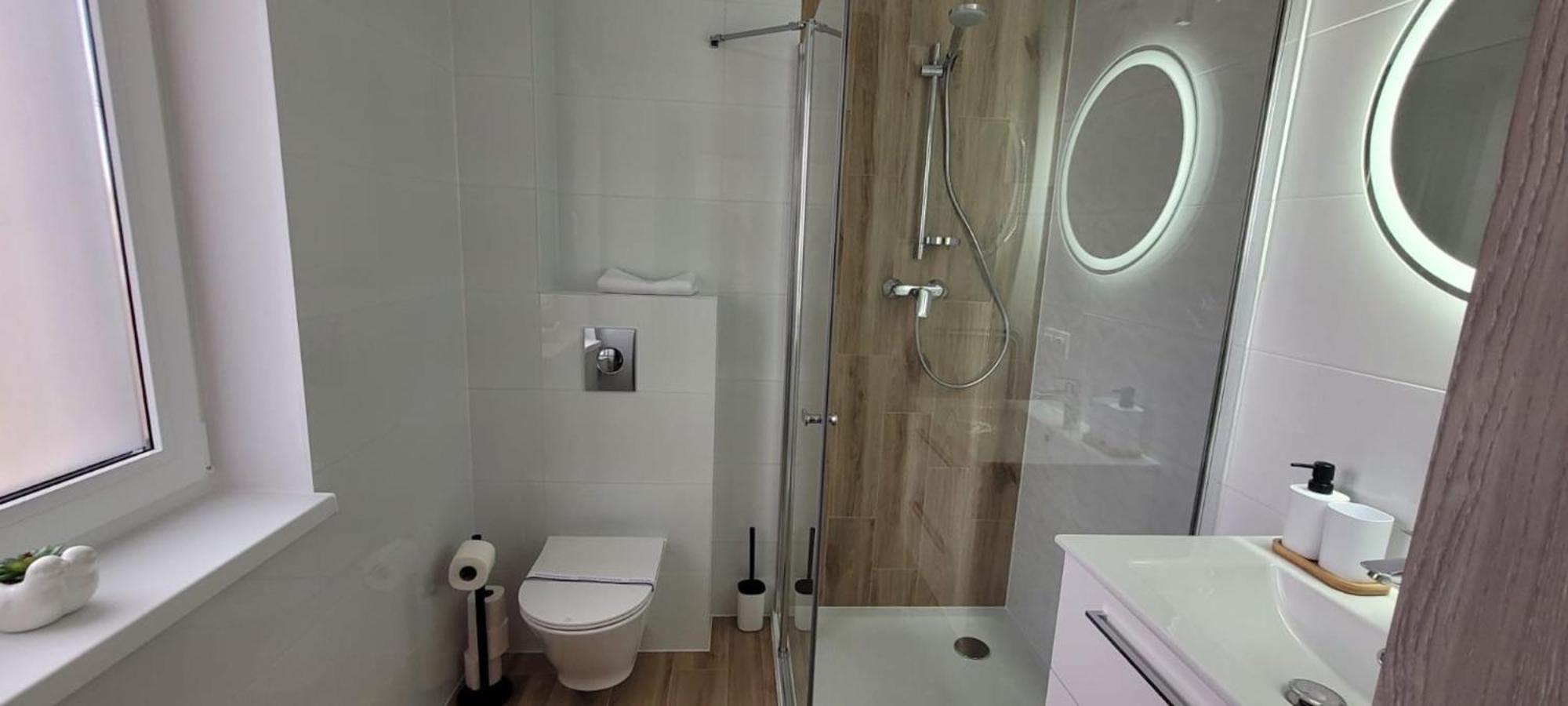 Kolorowe Cieplice - Apartamenty Z Widokiem Na Karkonosze Jelenia Góra Exteriör bild