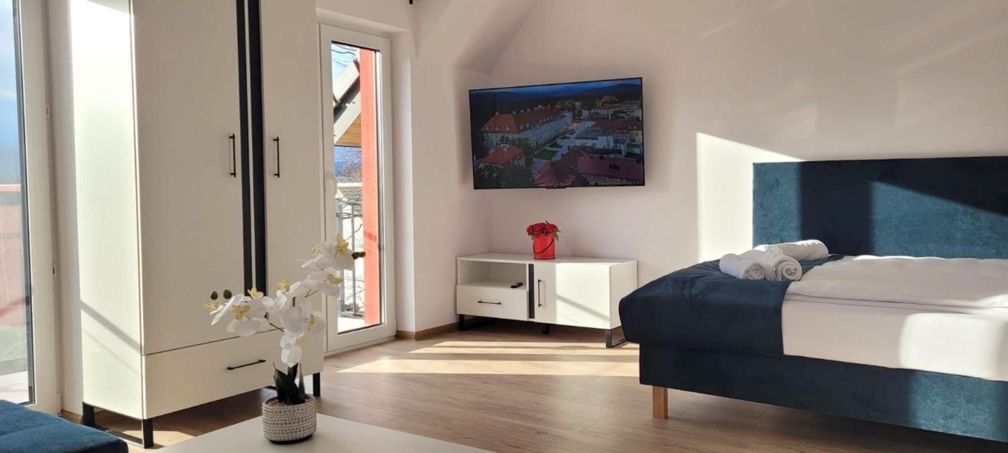 Kolorowe Cieplice - Apartamenty Z Widokiem Na Karkonosze Jelenia Góra Exteriör bild